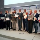 Symboliczne czeki na remont - wręczone